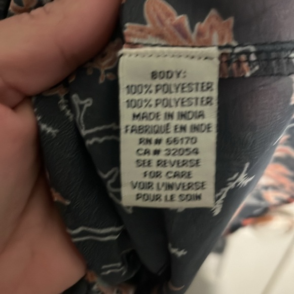 Woman's Blouse - Picture 6 of 6